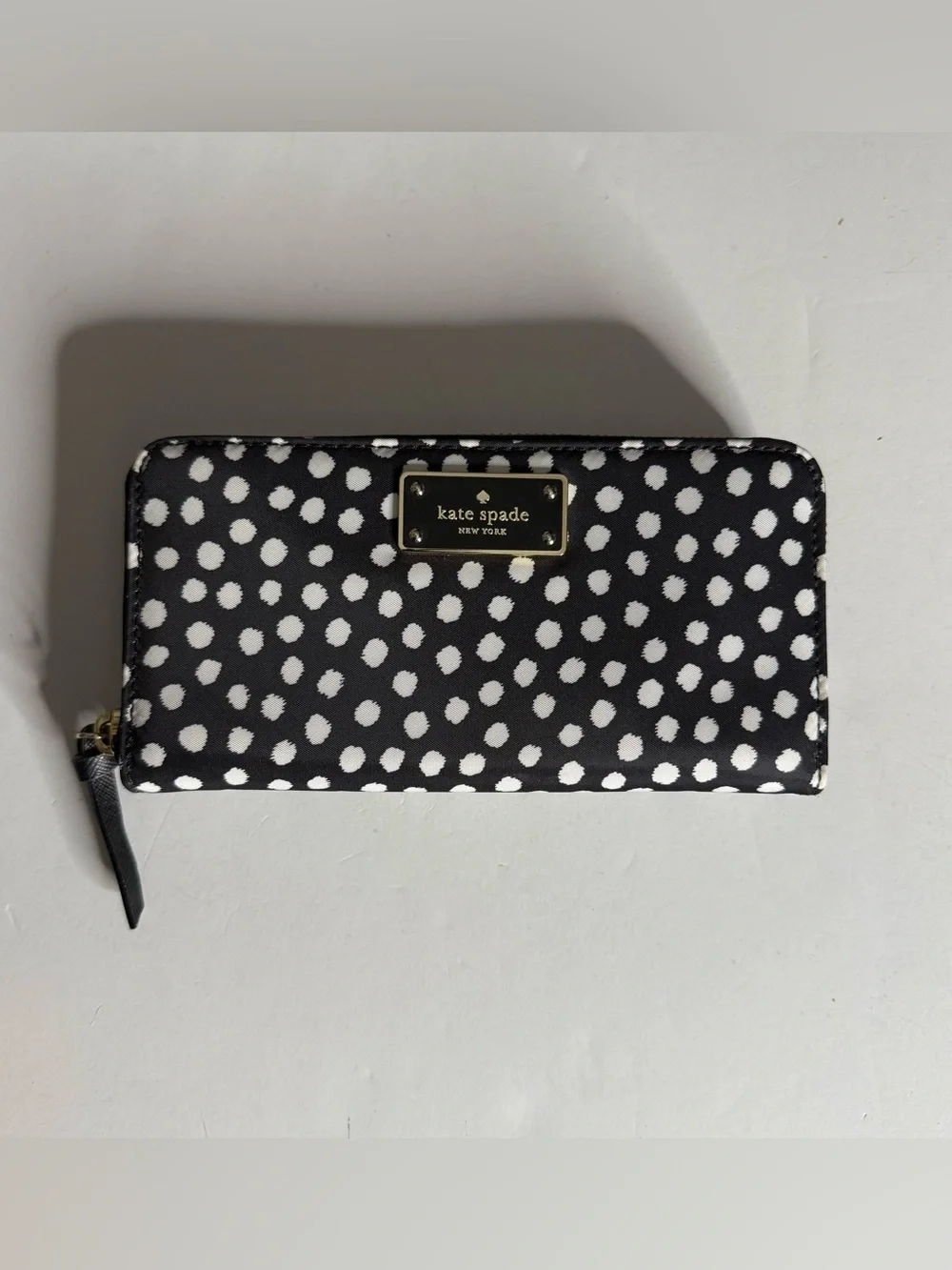 kate spade stylish zip